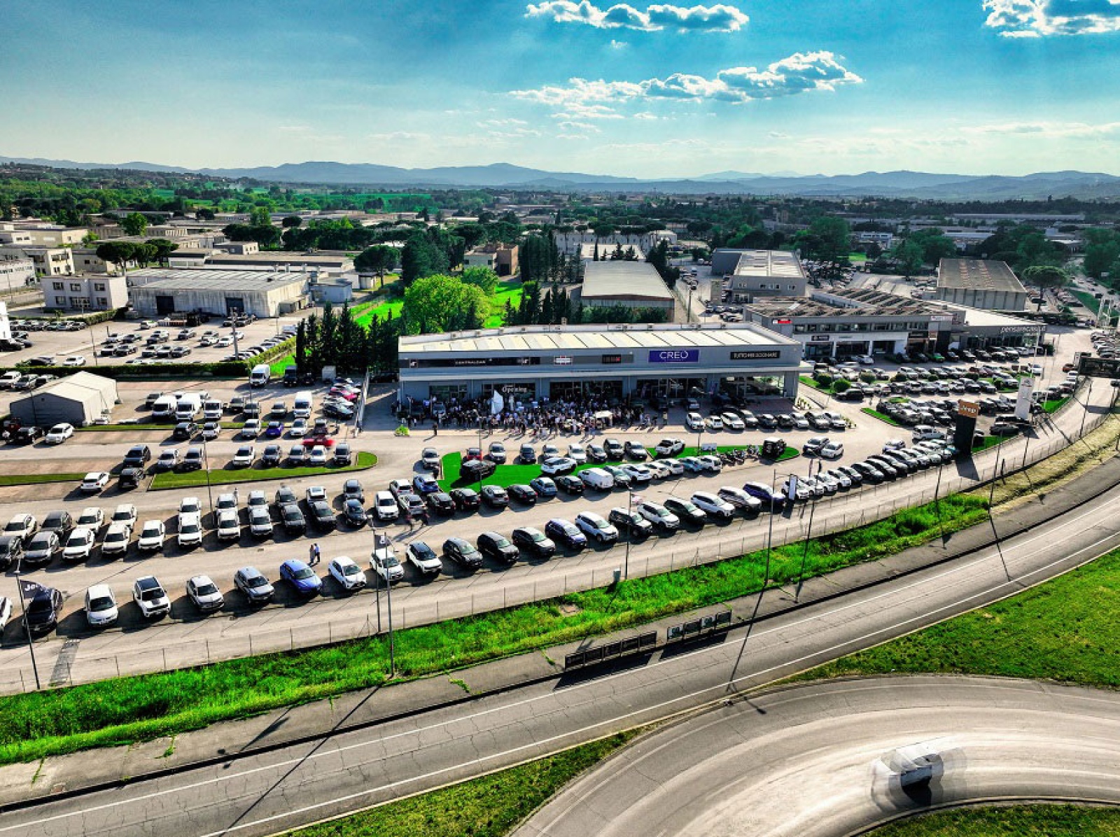 Centralcar inaugura il nuovo showroom a Perugia: mille presenze al grand opening